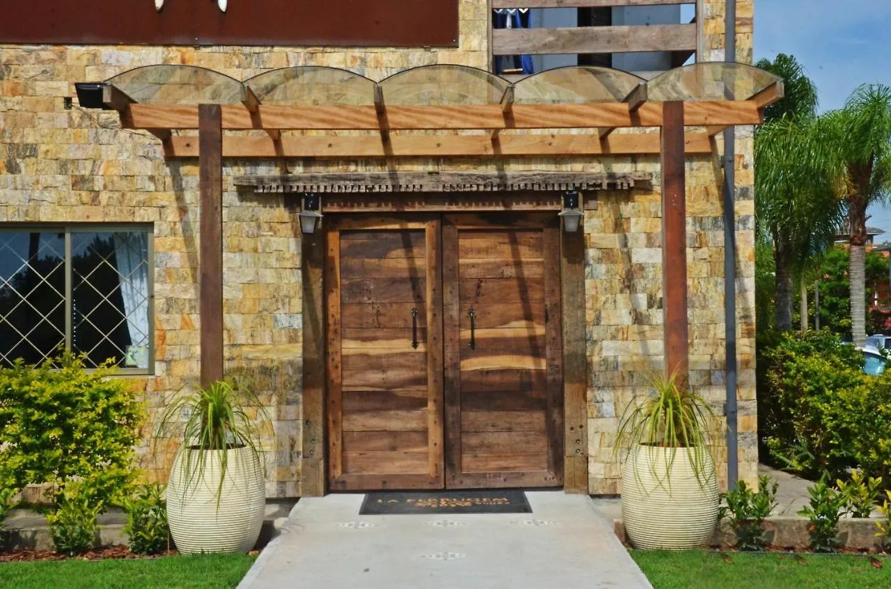 Inn La Ferrugem Suites - 100 Mts Da Praia Garopaba